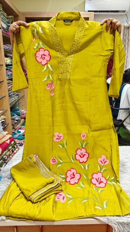 Collar Neck Brush Paint Kurti Set