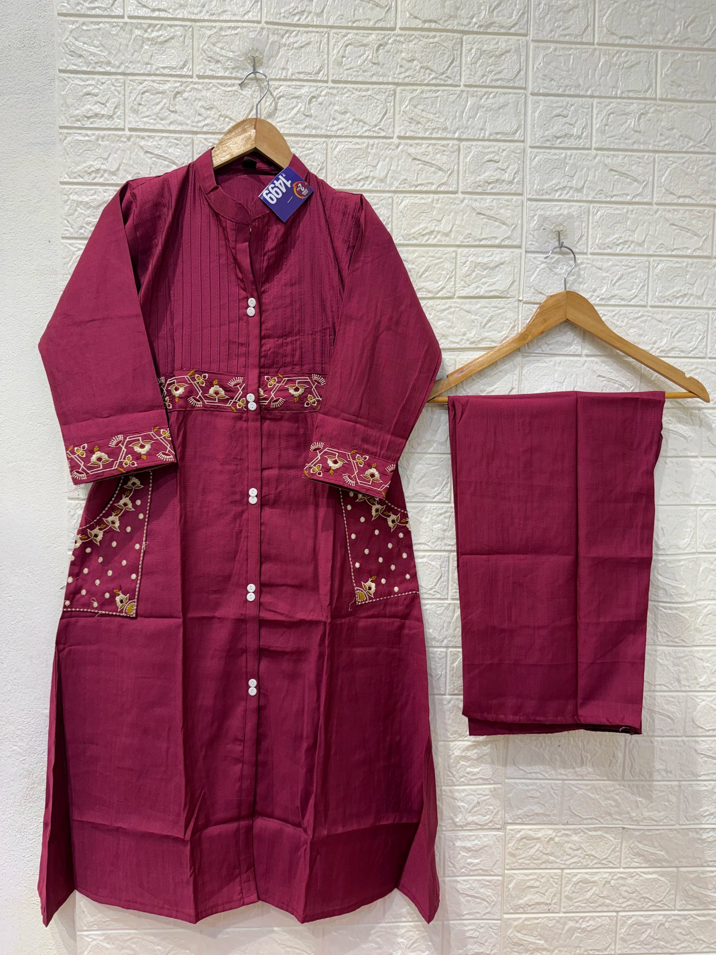 Aasra Vatican Embroidery With Fancy Pockets Work 3 Piece Set Kurti