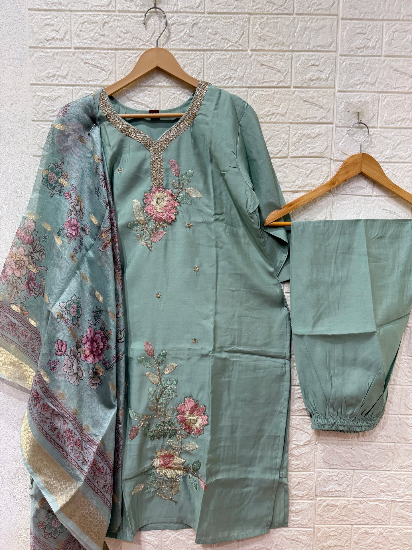 ROMAN SILK HAND WORK 3 PIECE SET