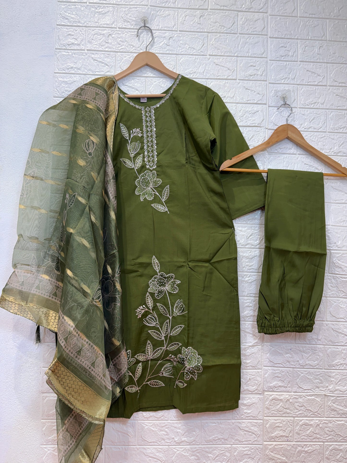 ROMAN SILK HAND WORK 3 PIECE SET