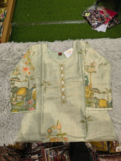 Love Shimmer Fabric Kurti Set