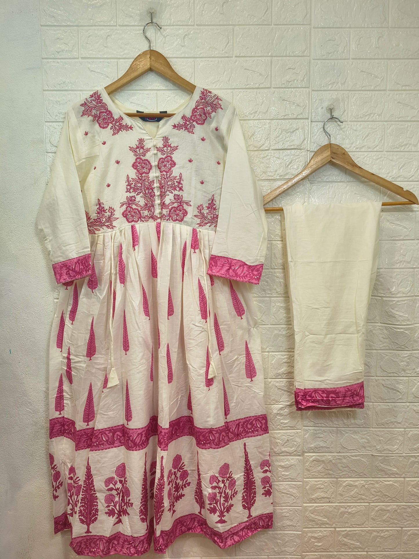 Mul Cotton Embroidery Umbrella 3 Piece Kurta Set