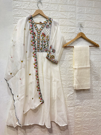 Flower Pure Mul Chanderi Thread Work Embroidery Work 3 Pieces Set