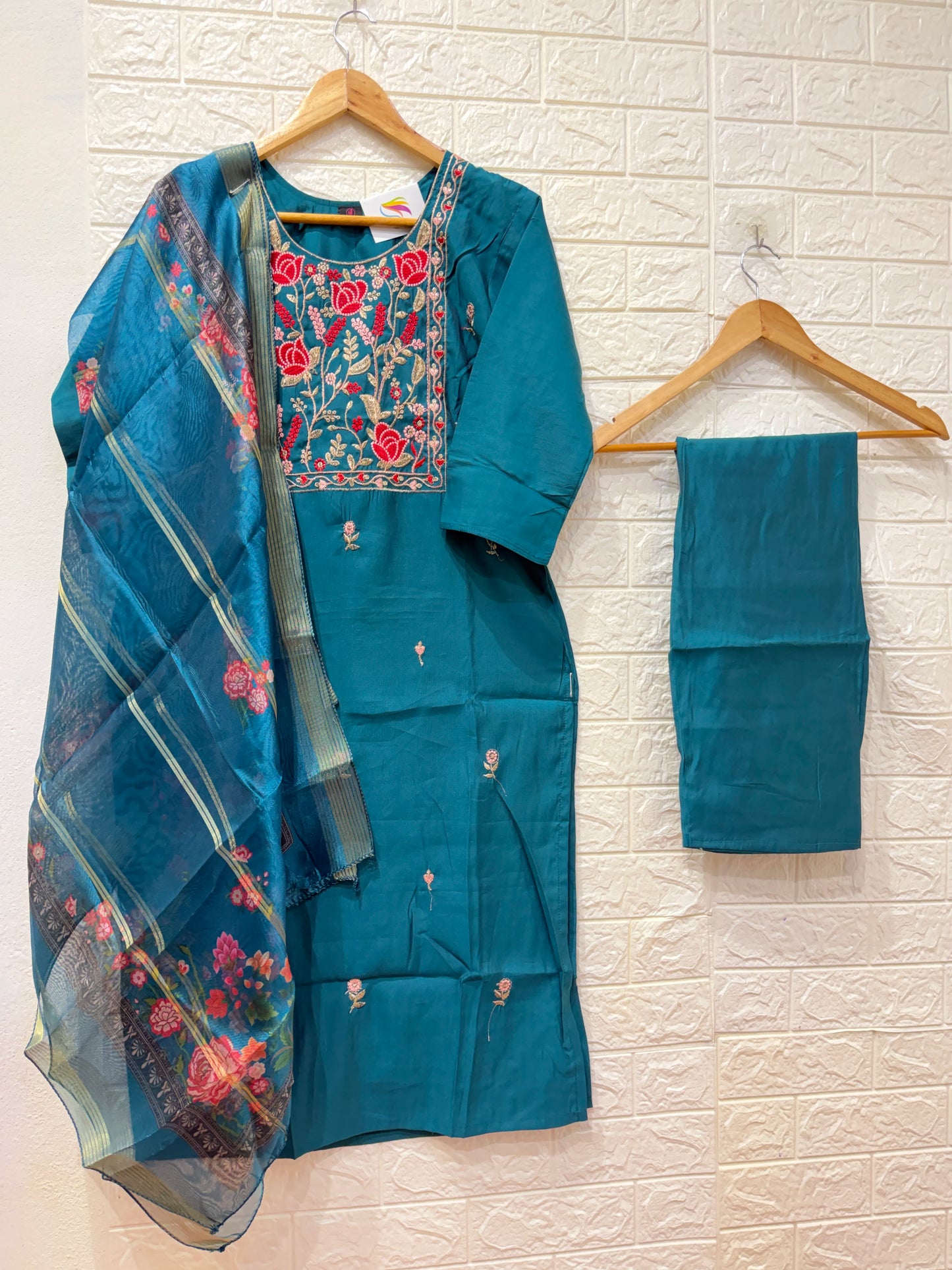 Cristal Mul Chanderi Straight Cut 3 Pieces Set