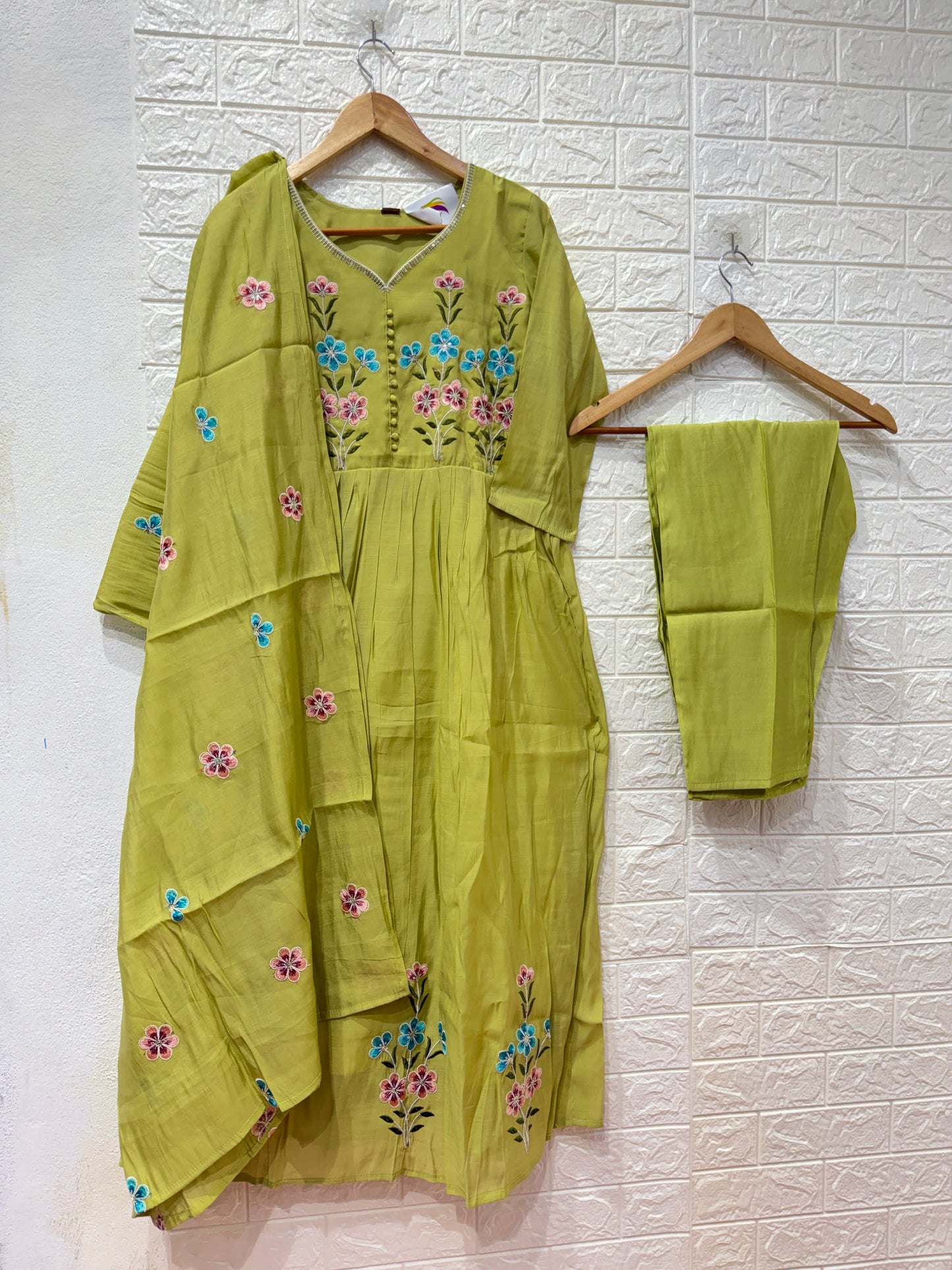 Mul Chanderi PartyWear 3 Piece Set