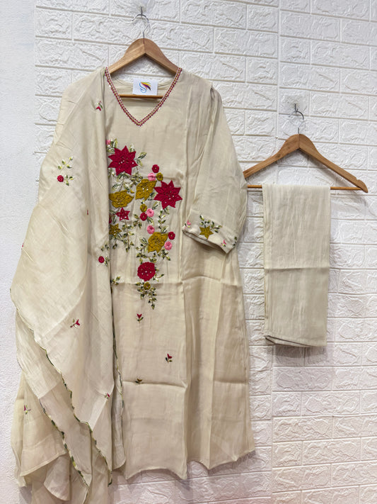 Mul Chanderi Embroidery Work 3 Pieces Set