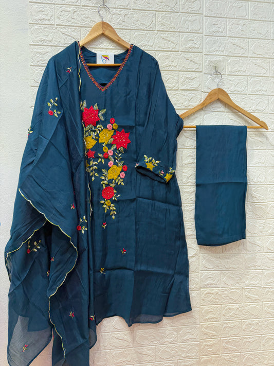 Mul Chanderi Embroidery Work 3 Pieces Set