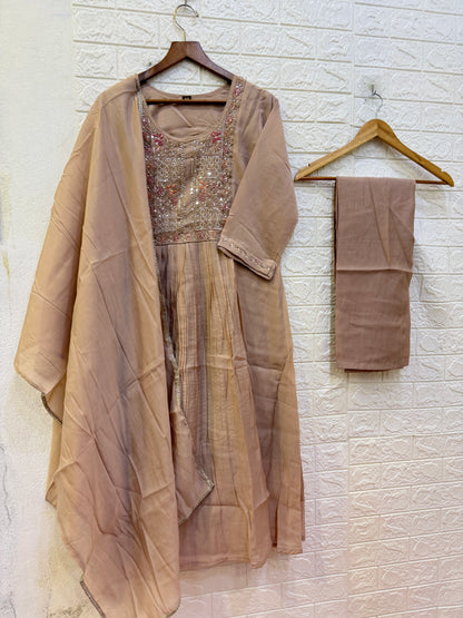 999/- Mul Chanderi Umbrella Maggam Work 3 Piece Set