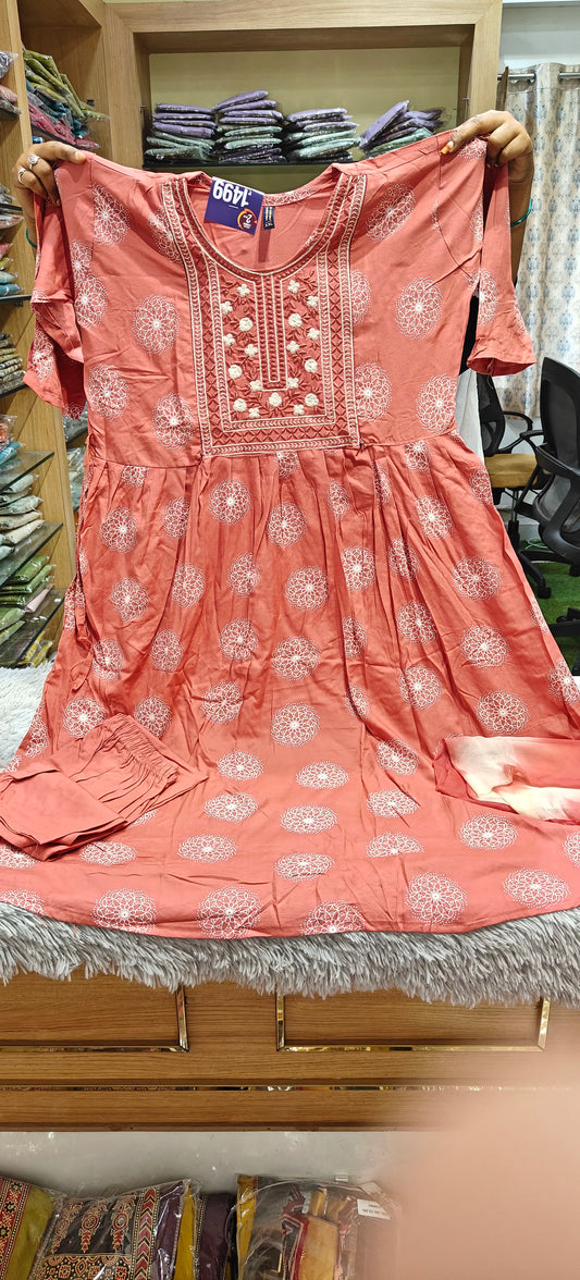 Leaf Feeding Printed Umbrella 3 Piece set Kurti