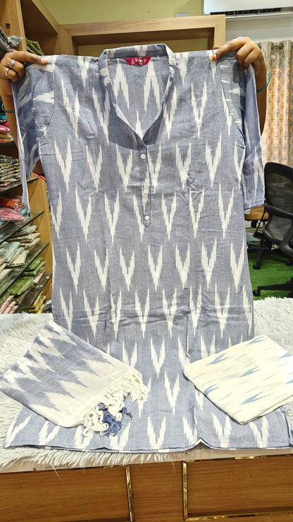 Lenin Ikkat Kurti Set