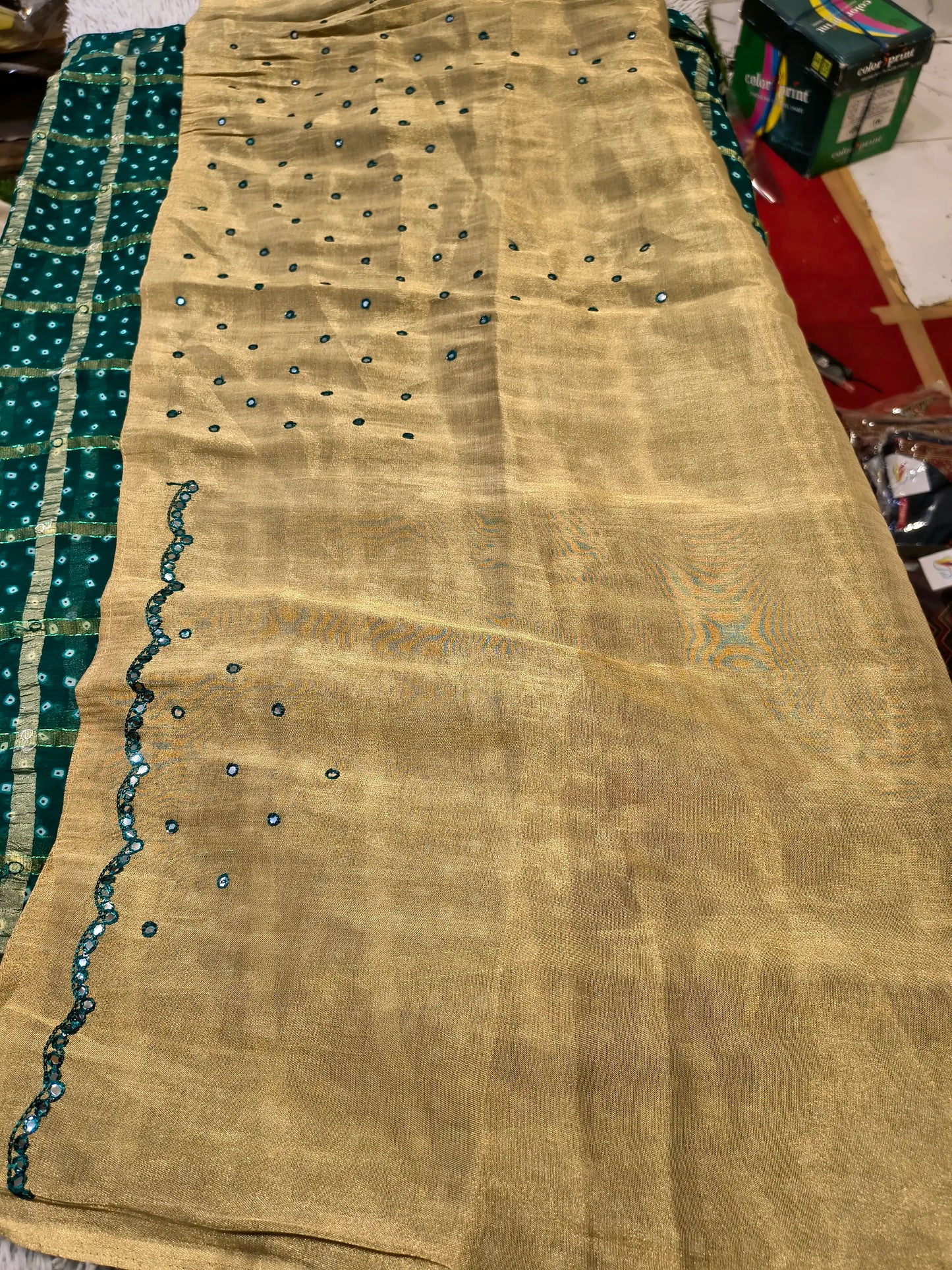 Queen Bandhani Zari Chex Sarees