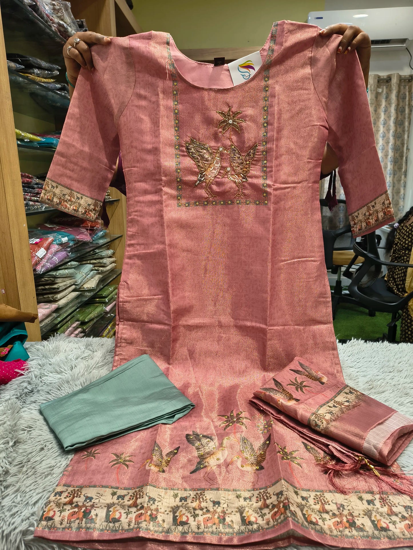 Savitri Shimmer Kurti Set